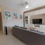 T2 Renove/piscine/clim/commerces Apartman Le Lavandou