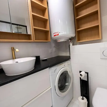 T2 Renove/piscine/clim/commerces