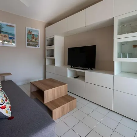 T2 Renove/piscine/clim/commerces Lägenhet Le Lavandou